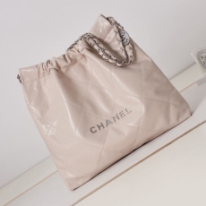 Chanel Shopping Bag